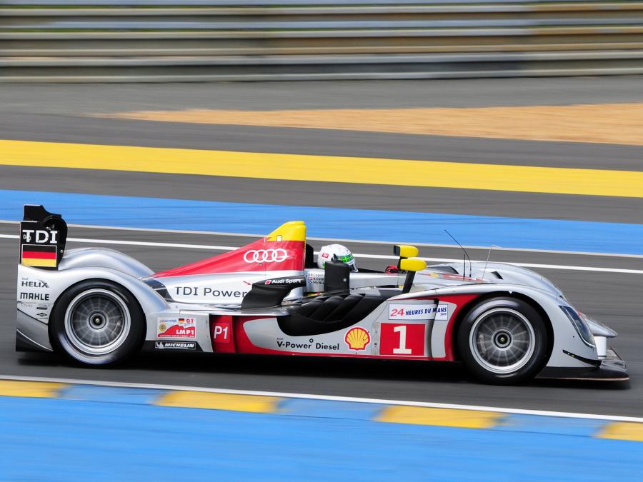  Audi R15 TDI 2009 года  (фото 75 из 78)